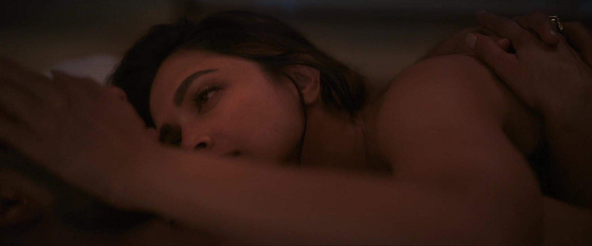 Gehraiyaan 2022 1080p Hot Compilation