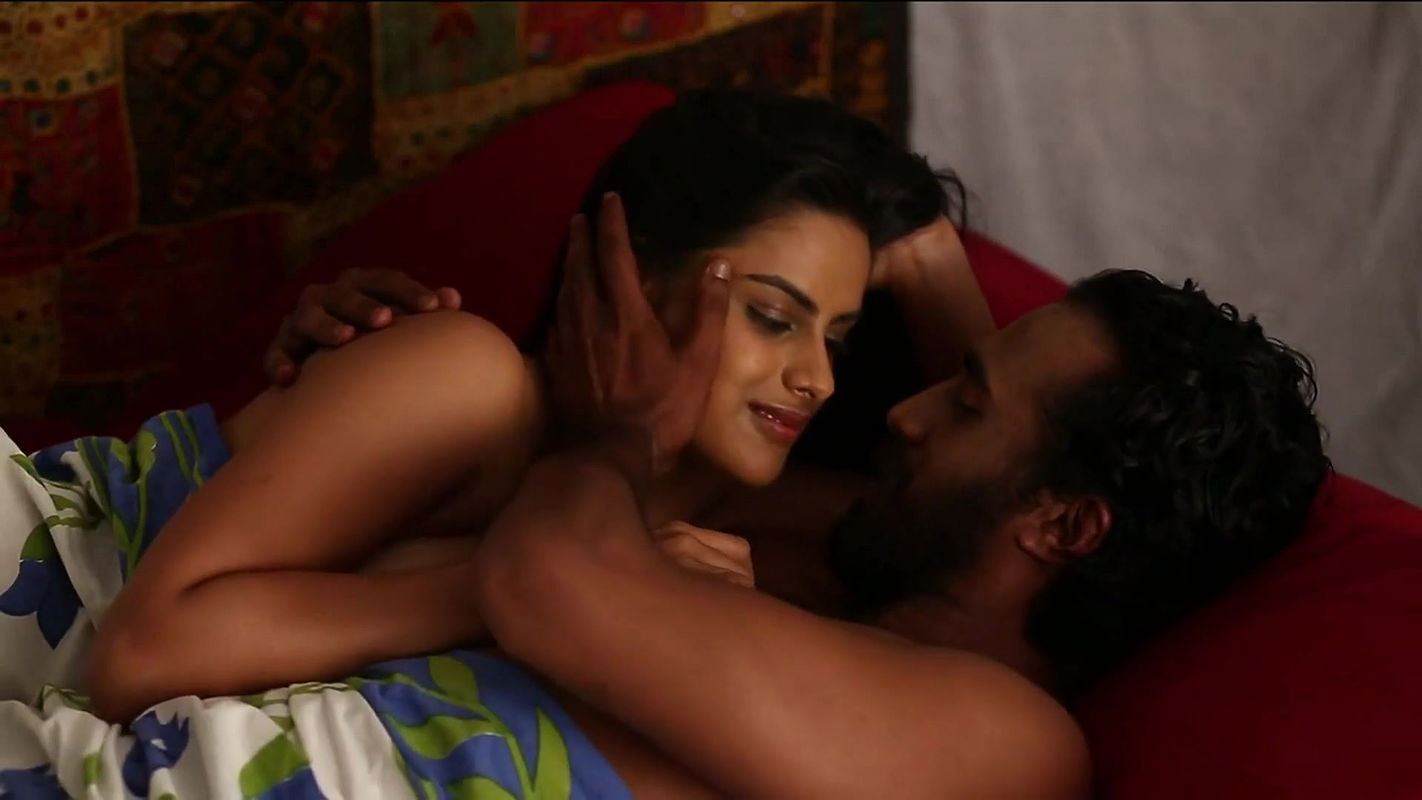 17Neha Mahajan in The Painted House 2015