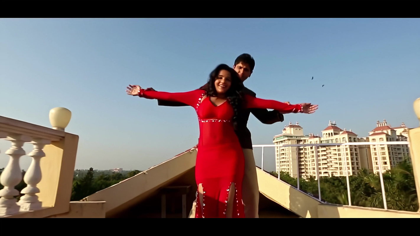 MONALISA KAATE NAHIN 4K UHD