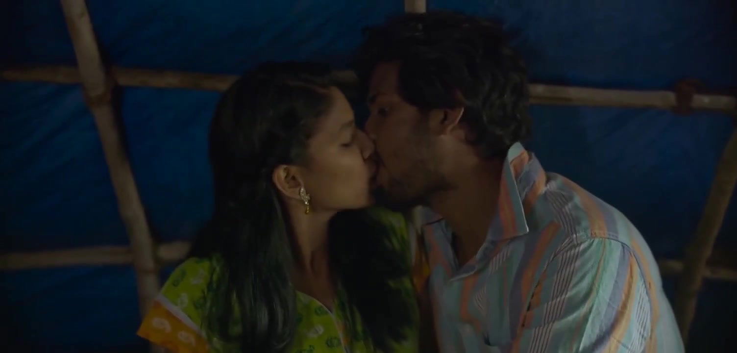 Kotha Poradu hot scenes