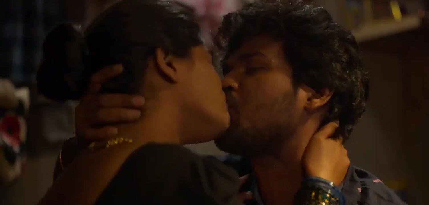 Kotha Poradu hot scenes
