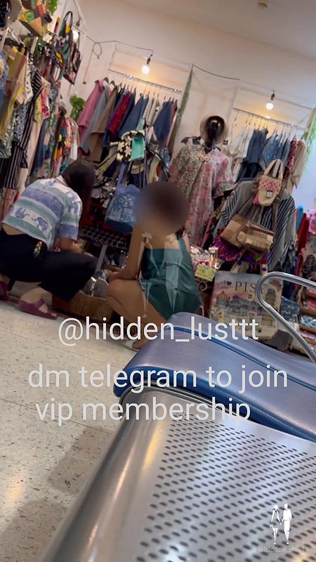 New Hiddenlust viral girl airport dare