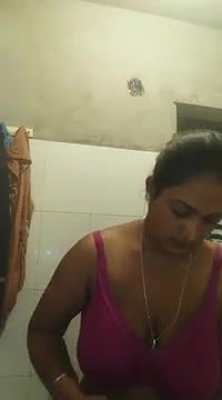 Mallu wearing dress after bath