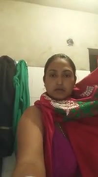 Mallu wearing dress after bath