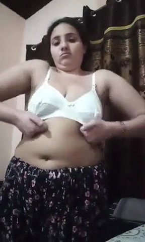 pakistani bhabhi rida cheating nude video