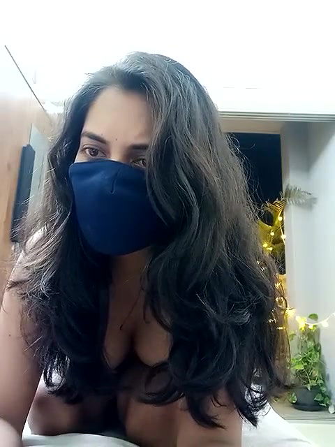 Desi girl sexy talk in cam