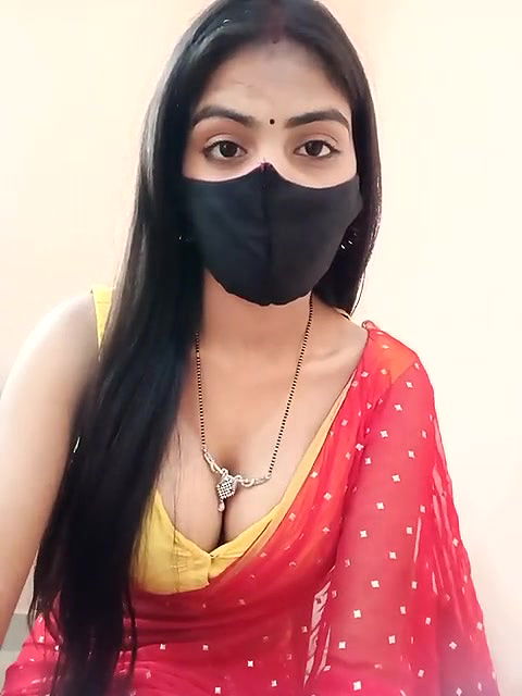 Saree girl in cam