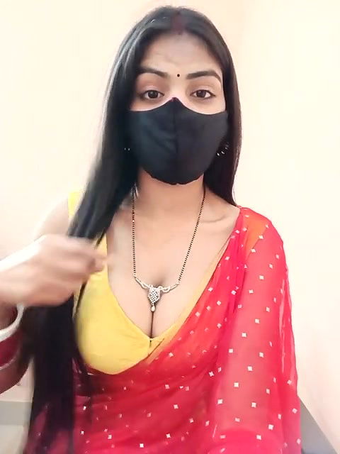 Saree girl in cam