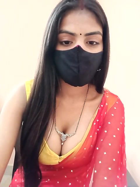 Saree girl in cam