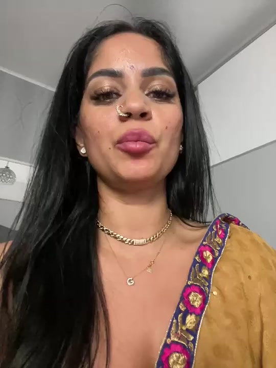 cam girl nude show 2