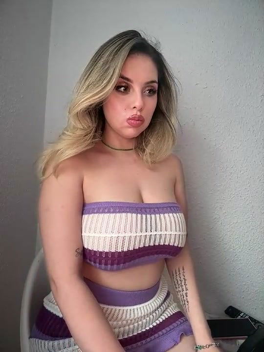 Desi hot girl in cam