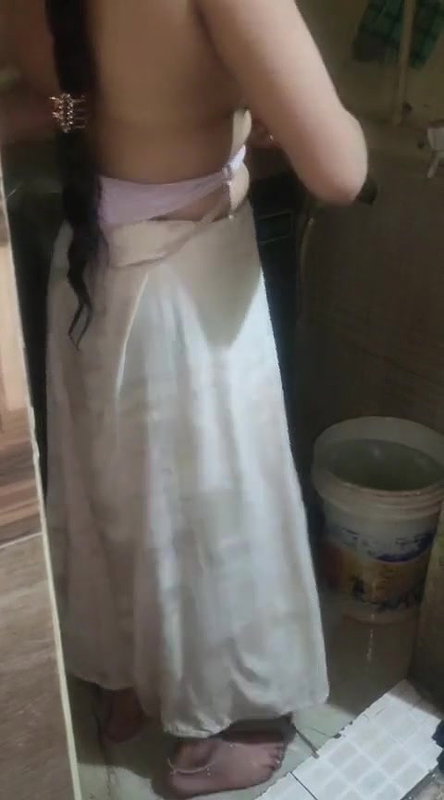 bhabi wearing a dress after bath part 1