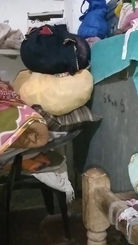 bhabi pant khol ke khadi thi jaldi se chod diya