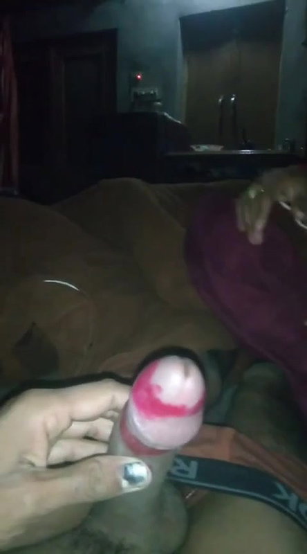 Panjabi bhabhi ne land me lipstick lagadiya