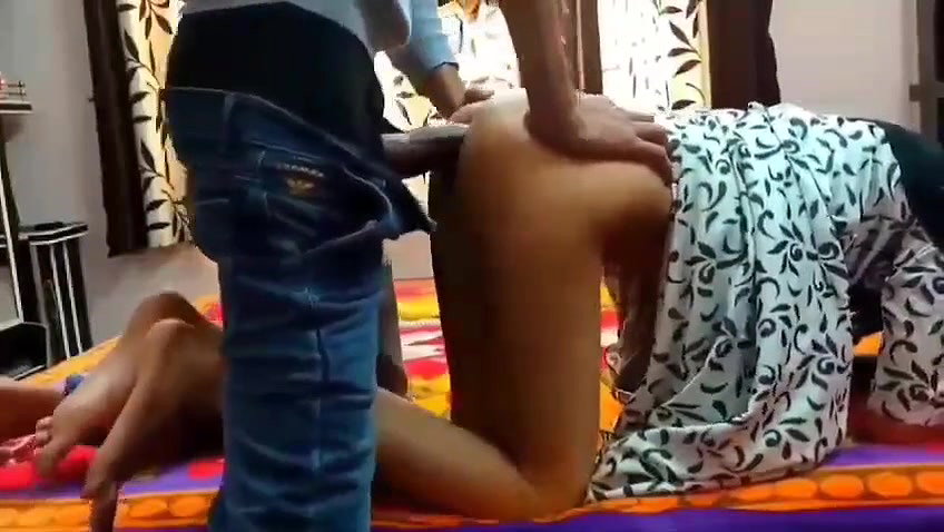 Girlfriend ko ghodi bana kar pela