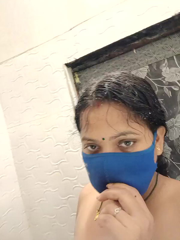 Desi Girl Taking Shower