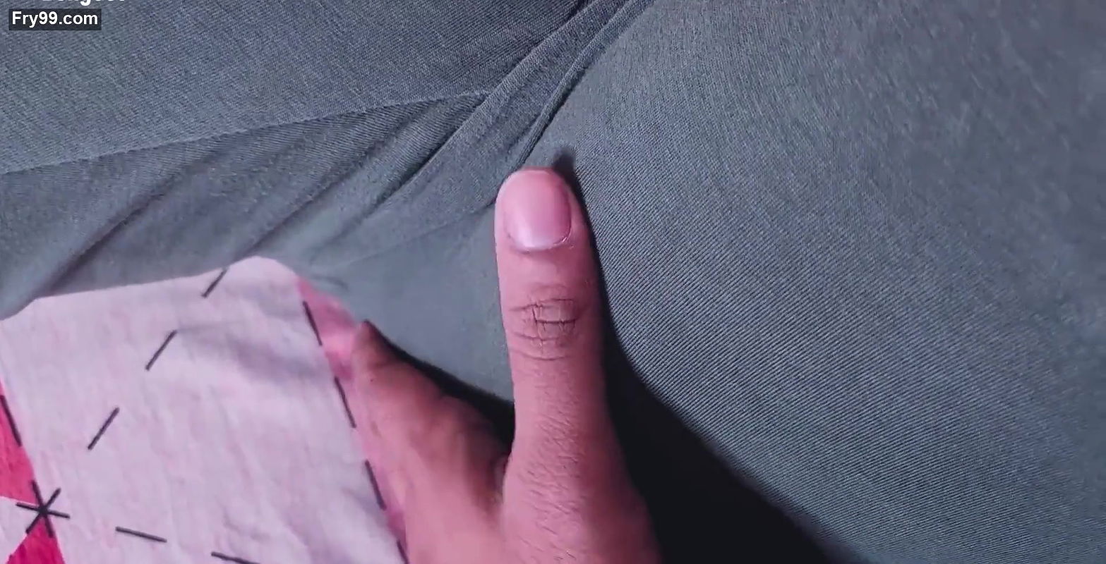 aIndian Sex Video of Beautiful Housewife and her Gym Trainer Yoga Teacher