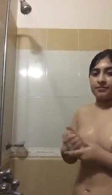 Desi girl taking shawer