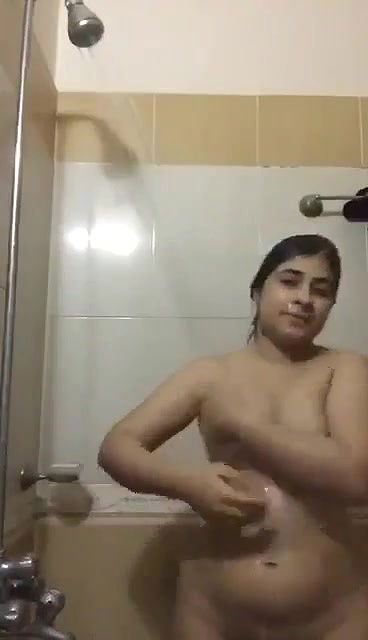 Desi girl taking shawer