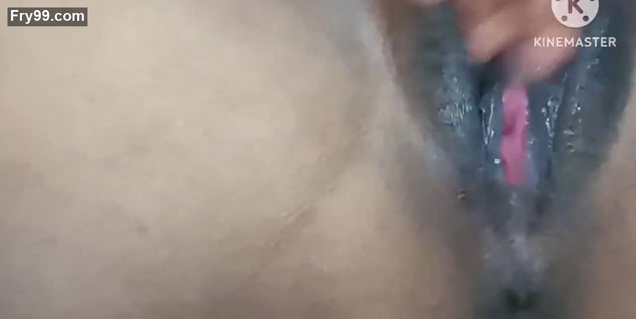 Makan malik ne kiraye ki jagah bhabhi ki gand aur chut chono ki fad dala Indian Desi bhabhi fuking with Hindi