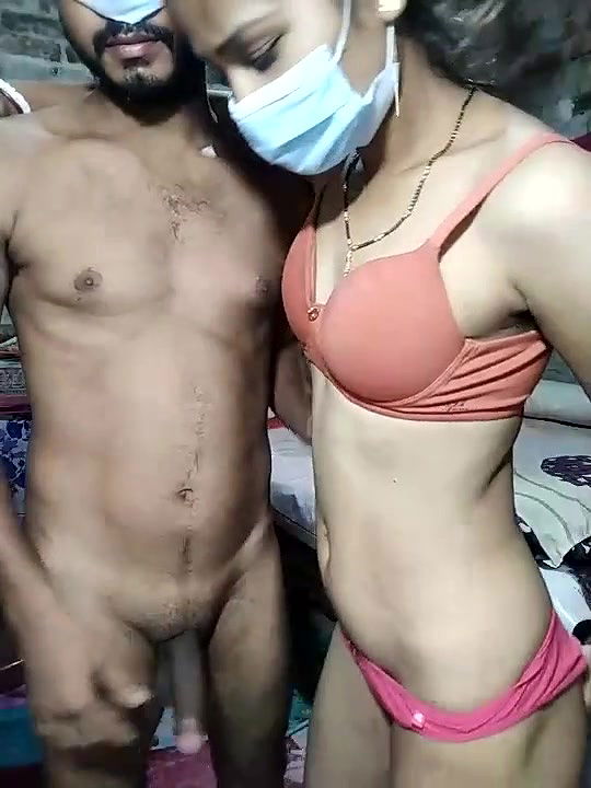 Villlage Couple Kissing and Blowjob