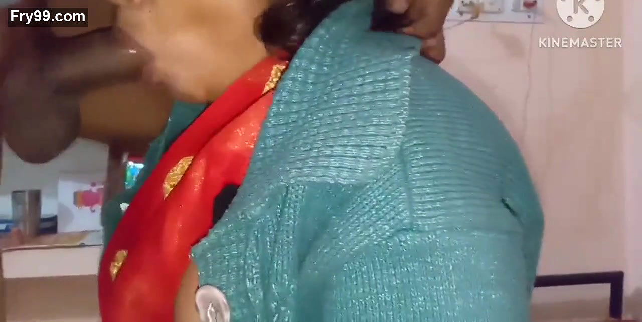 Pradosh wali bhabhi ki gand etni tait thi ki land nhi ja rha h tha , bhabhi ne pahle land chusa fir gand me land liya.