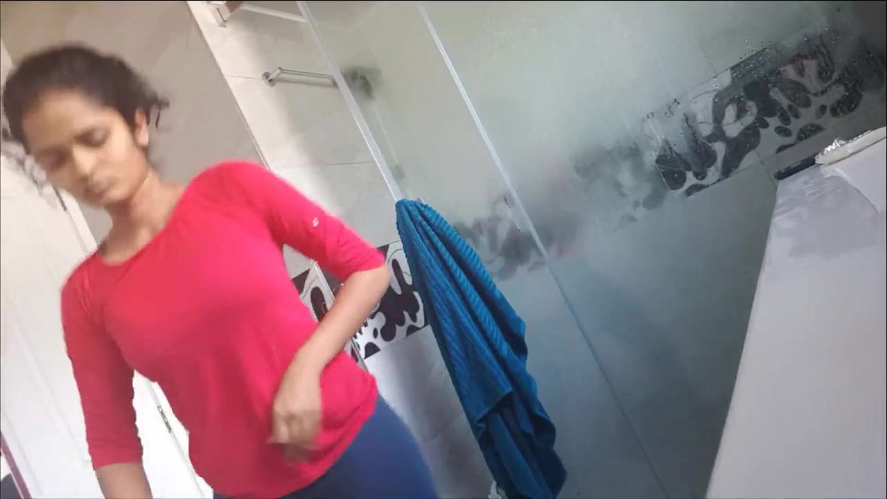 Young Maid bathing boobs and pussy show