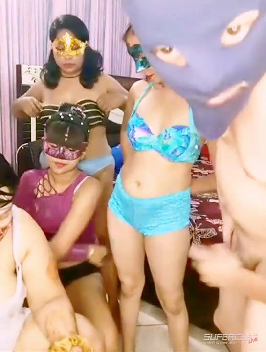 Stripchat Indian Girl Sexy Anamika Group Fucking Gangbang EPORNER