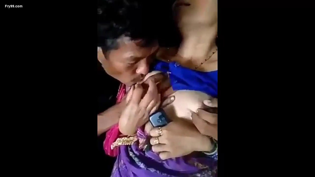 Sucking Next Door Bhabhi Tits