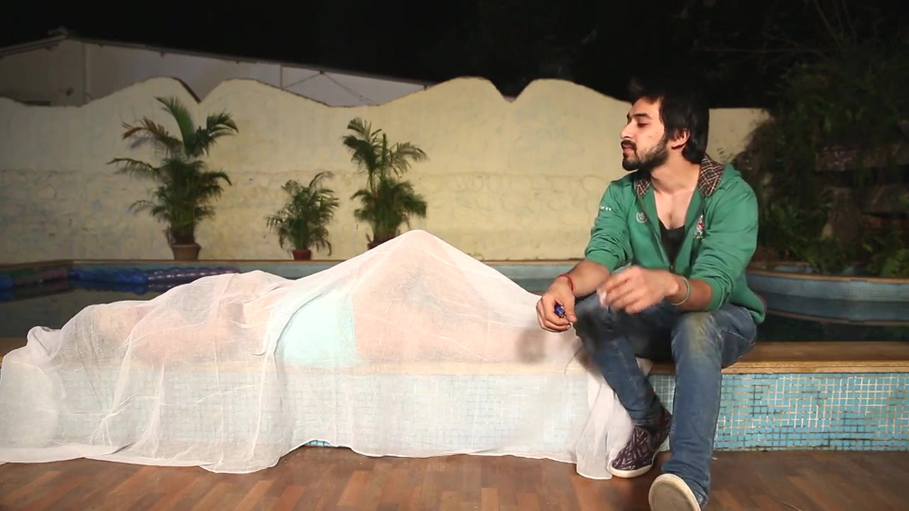 Alina Khan hot romance with boy