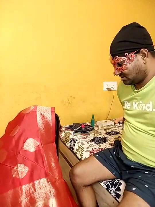 Beautiful Red Saree girl giving Blowjob