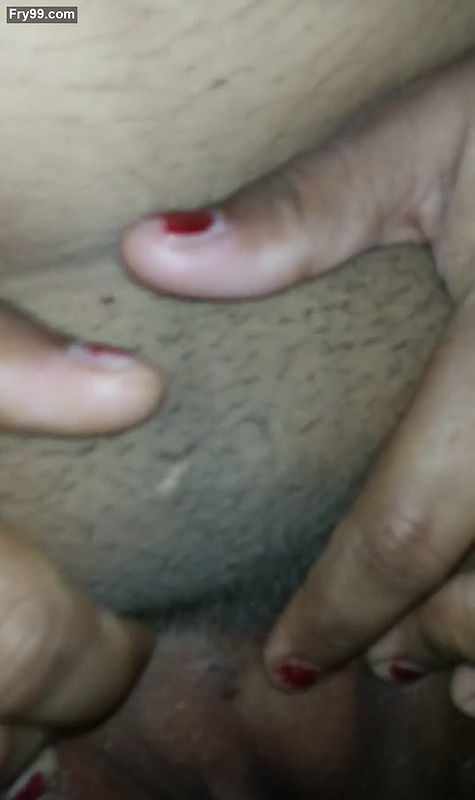 Sexy hot ritu bhabhi sex use earphones