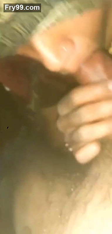 Sexy slim bhabhi ke rasile lips