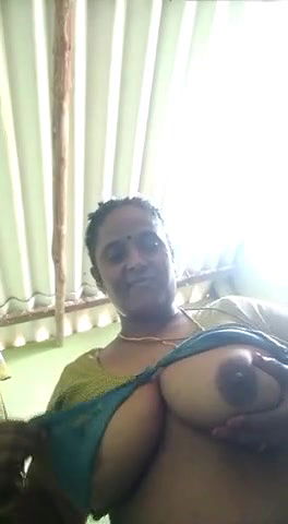 Mature Unsatisfied Aunties Showing Big Boobs Pussy To Her Lover
