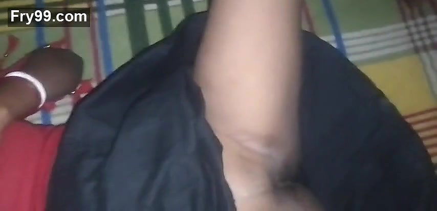 Step mom ko gajar se chudai karte dekha