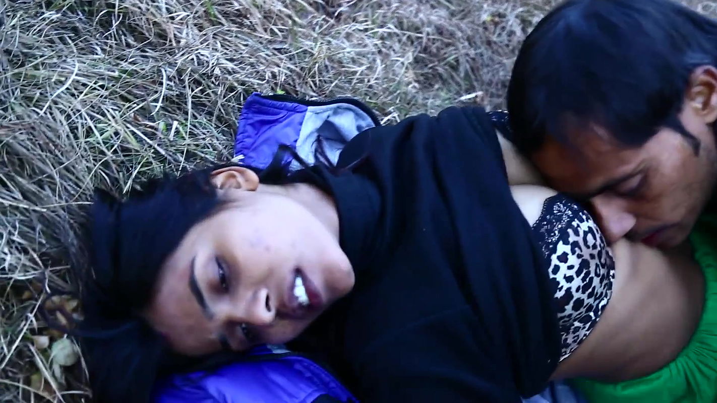 Black Rose Nainital ki Vaadiyon me romance