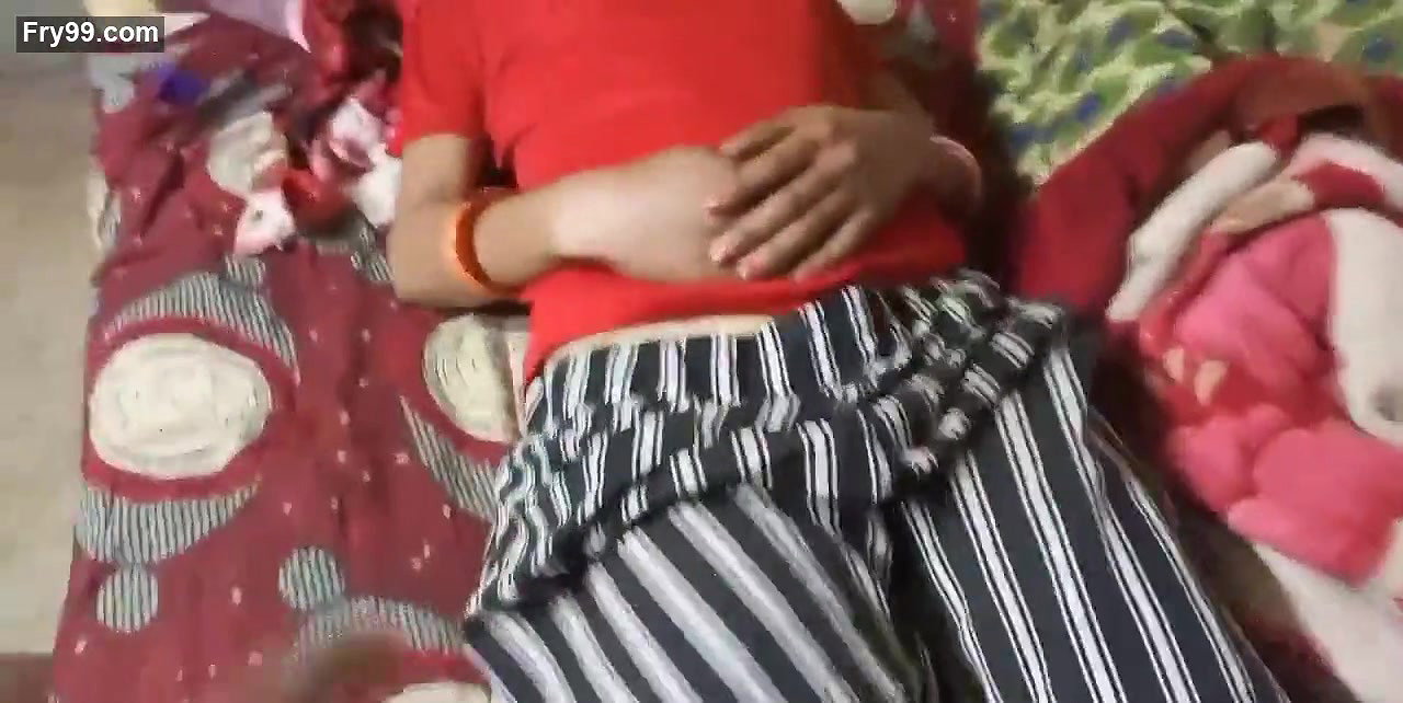 घर आई साली को घोड़ी बना के चोदे मजा आ गया साली की चीख निकल गई आ जीजा जी धिरे चोदो