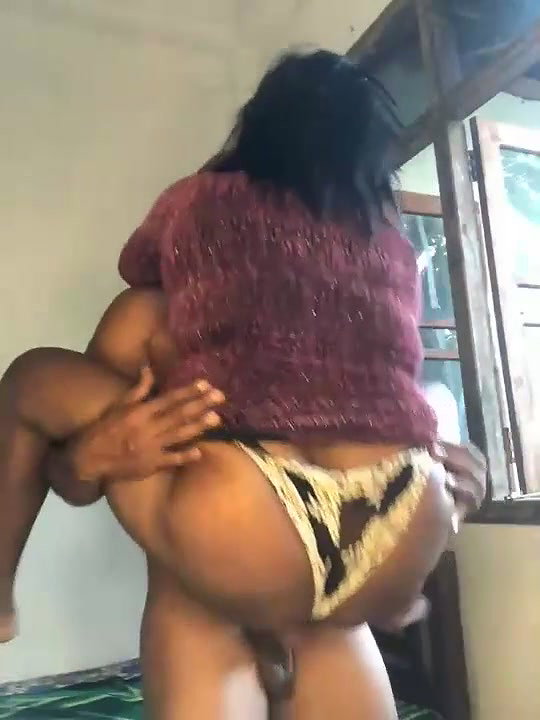 Slut girl get deepthroat blowjob