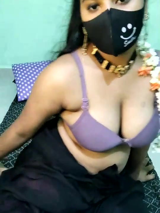 Husband Sucking Wife Pussy and Teasing