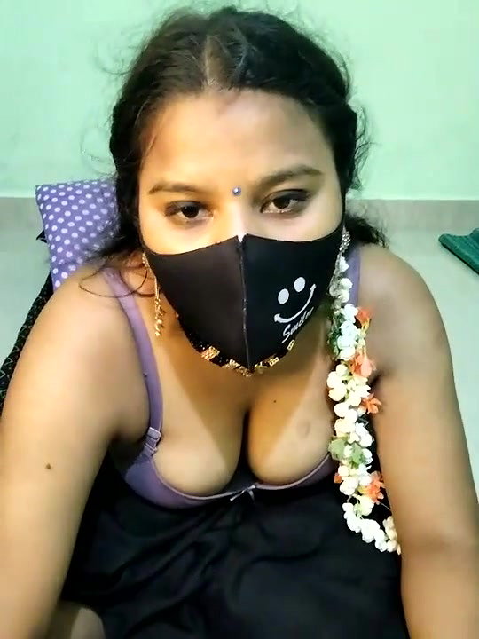 Husband Sucking Wife Pussy and Teasing