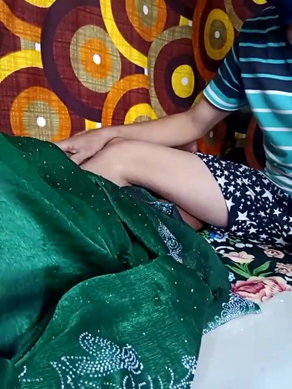 Chasmis Girl Showing Bra and Boobs Shaking