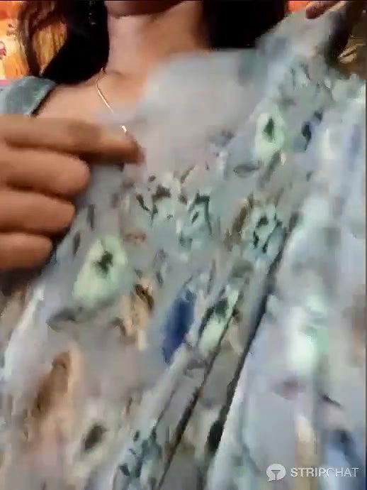 Stripchat Loveliee