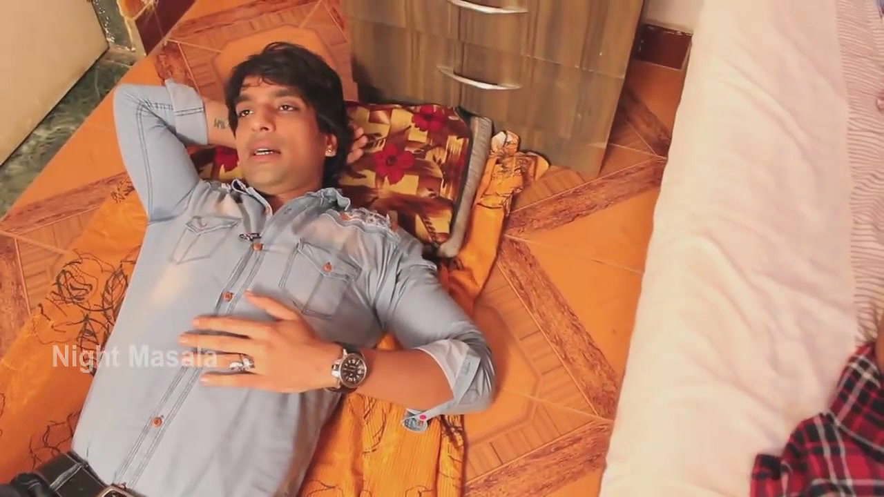 Reetu sexy desi bhabhi devar fucking on bed