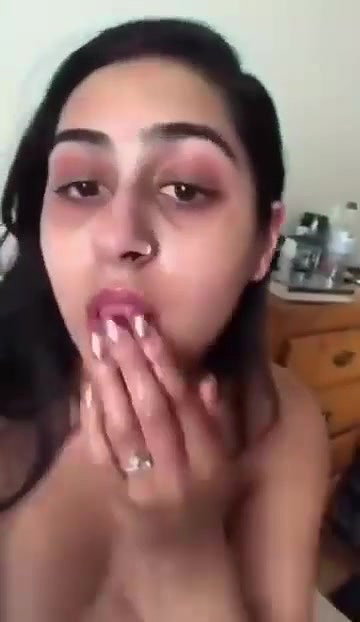 Desi girlfriend showing part 3