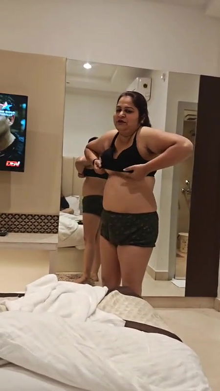 Punjabi big boobs bhabhi with boyfriend part 2