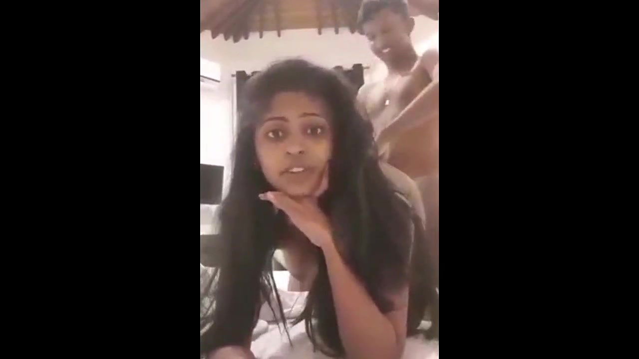 Desi BF Fucking her gf in doggy style sex Pose