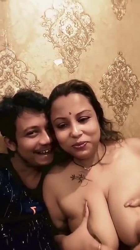 bhabi enjoying with boyfriend in hotel room part 3