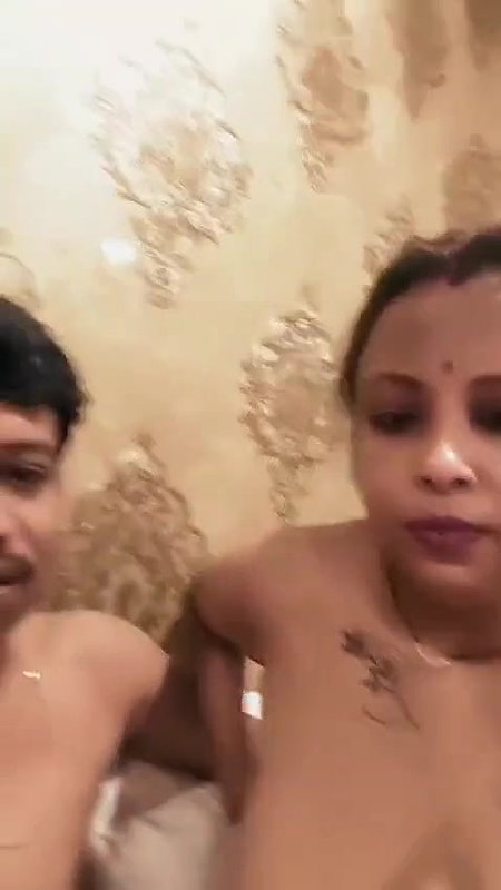 bhabi enjoying with boyfriend in hotel room part 3