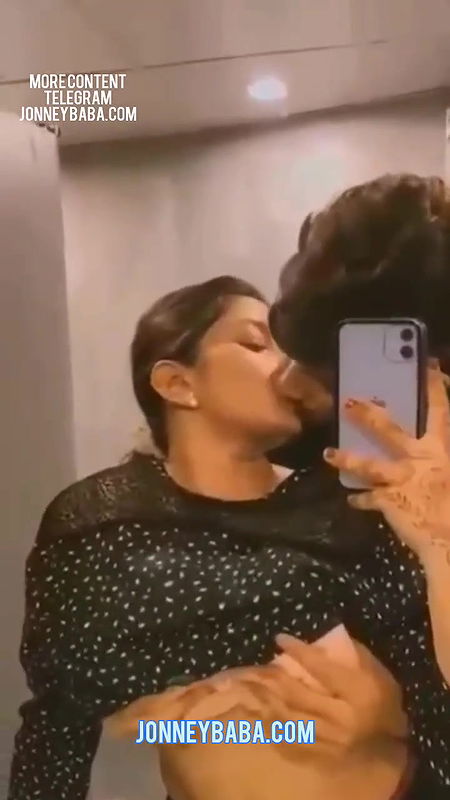 Insta Influencer romance in mall toilet