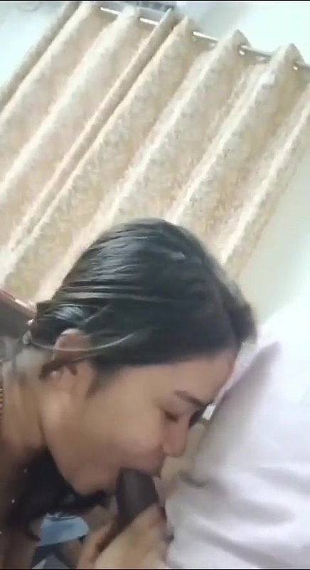 bengali girlfriend ko Oyo me chusaya